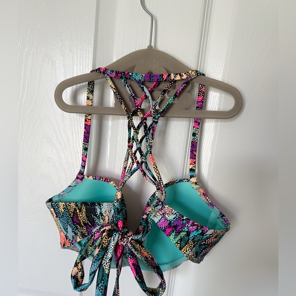 NWOT Shade & Shore Multicolor Bikini Top - Picture 3 of 6